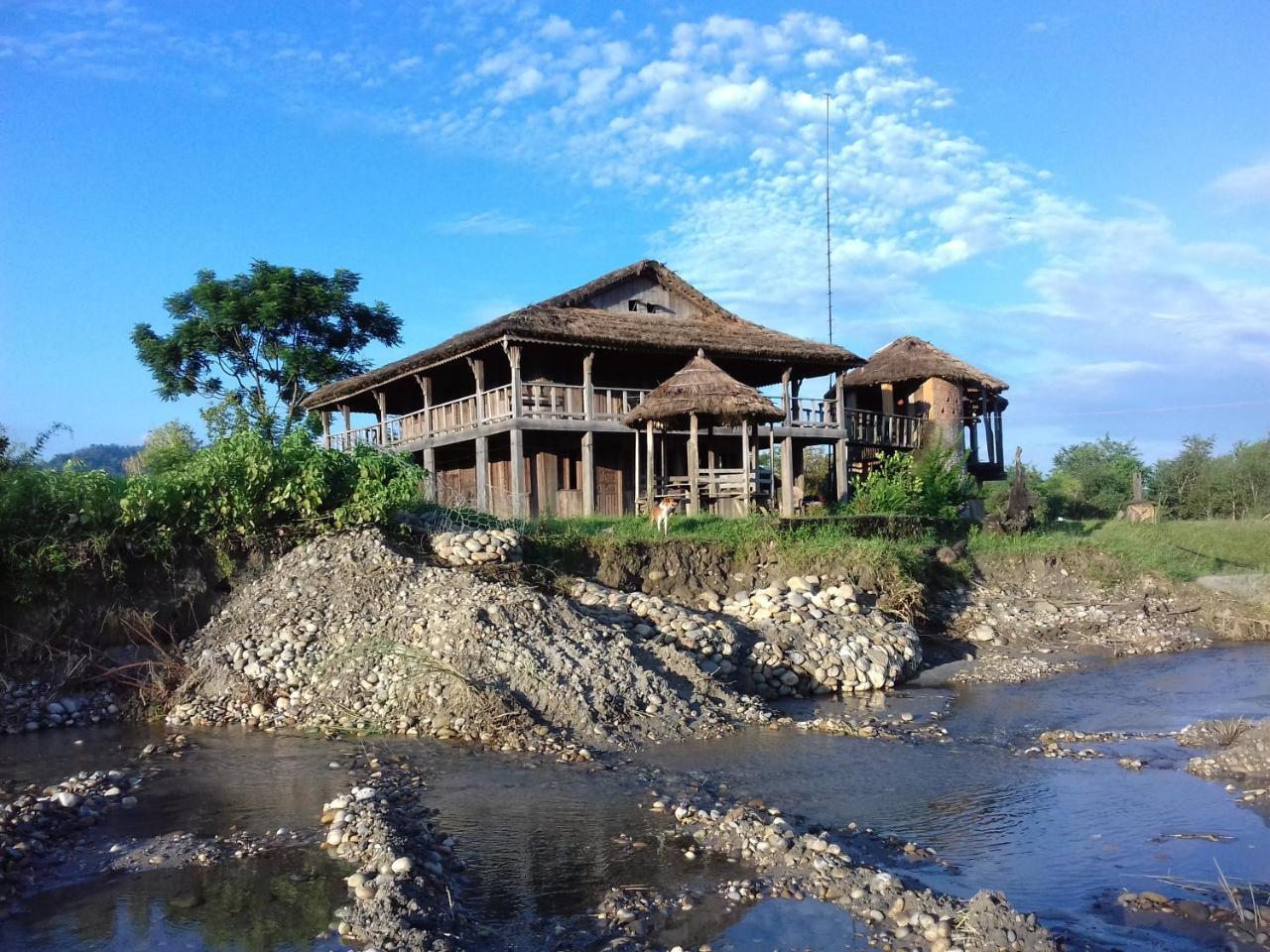 Shanta Ghar A Rustic Guesthouse Chitwan Exterior foto