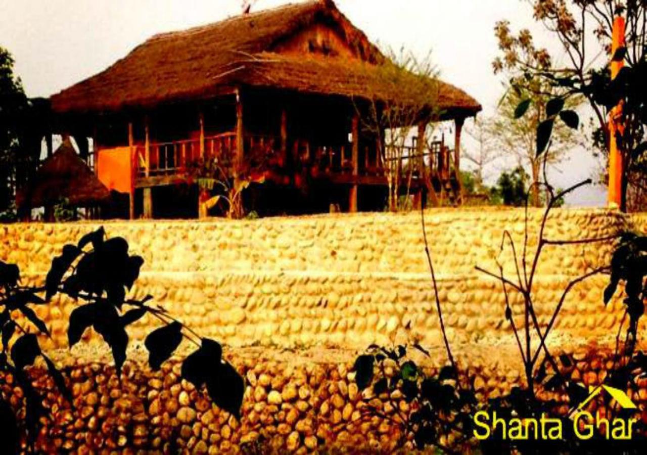 Shanta Ghar A Rustic Guesthouse Chitwan Exterior foto